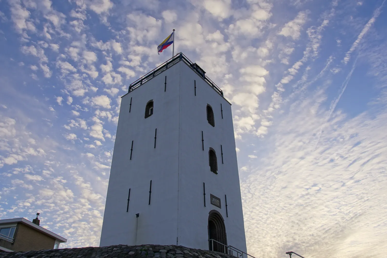 De witte toren van Katwijk aan Zee